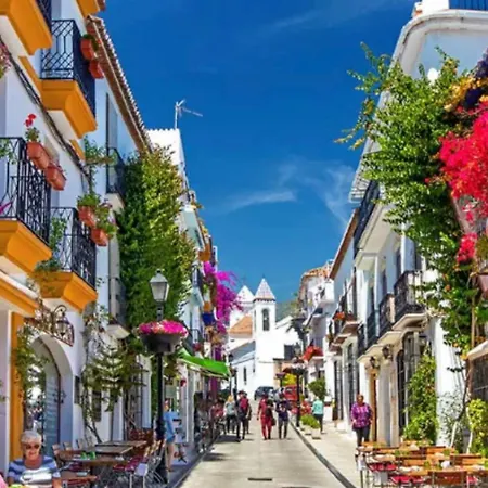 Beachfront- Junto A La Playa Y Con Impresionantes Vistas Al Mar