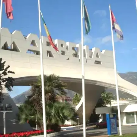 Beachfront- Junto A La Playa Y Con Impresionantes Vistas Al Mar