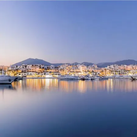 Beachfront- Junto A La Playa Y Con Impresionantes Vistas Al Mar Marbella