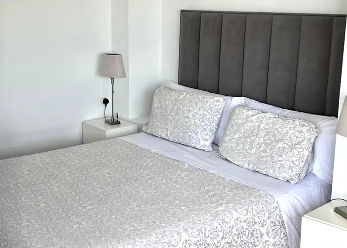 Apartman Beachfront- Junto A La Playa Y Con Impresionantes Vistas Al Mar Marbella