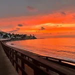 Beachfront- Junto A La Playa Y Con Impresionantes Vistas Al Mar * Marbella