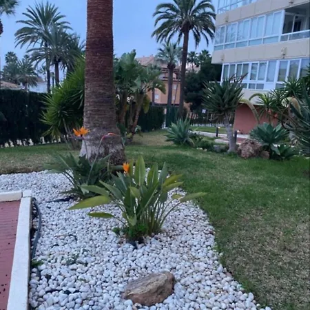 Apartment Beachfront- Junto A La Playa Y Con Impresionantes Vistas Al Mar