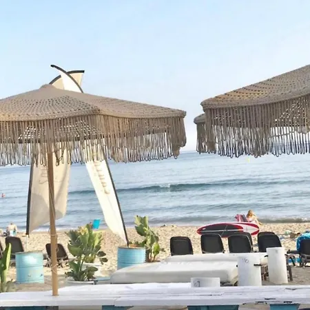 Beachfront- Junto A La Playa Y Con Impresionantes Vistas Al Mar * Marbella
