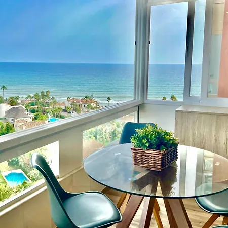 Apartment Beachfront- Junto A La Playa Y Con Impresionantes Vistas Al Mar Marbella