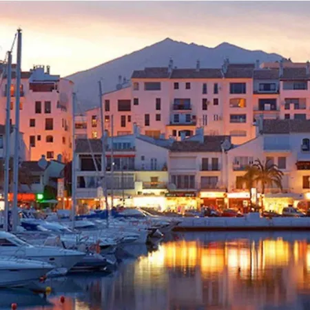 شقة Beachfront- Junto A La Playa Y Con Impresionantes Vistas Al Mar ماربيا