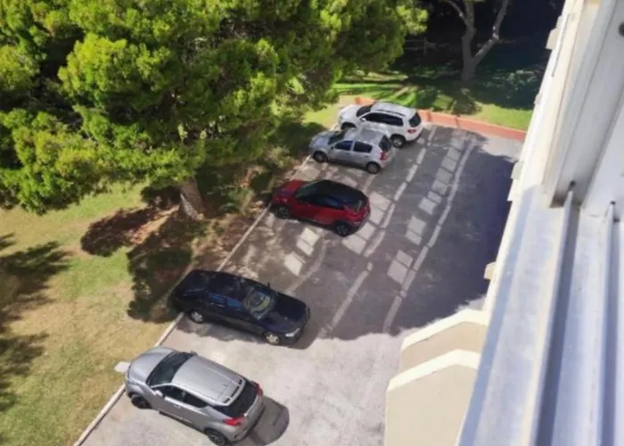 Beachfront- Junto A La Playa Y Con Impresionantes Vistas Al Mar ماربيا