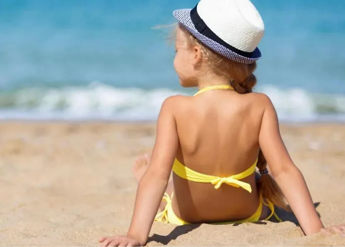Beachfront- Junto A La Playa Y Con Impresionantes Vistas Al Mar شقة *
